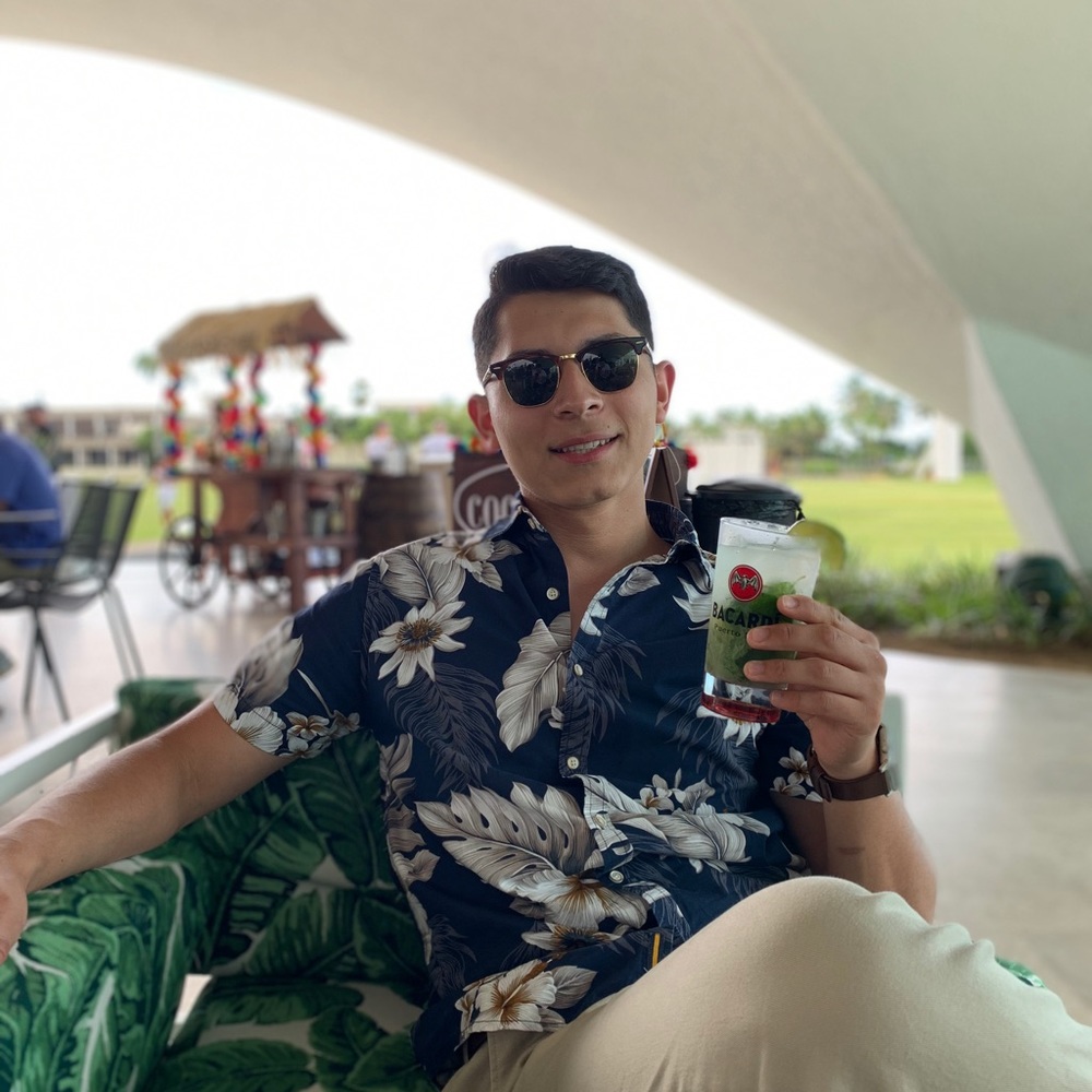 Meet your Posher, Raul